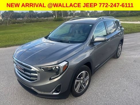 Used 2021 GMC Terrain SLT FWD image 2
