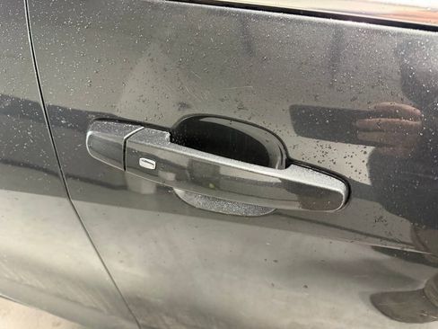 Used 2017 Chevrolet Malibu LS image 3