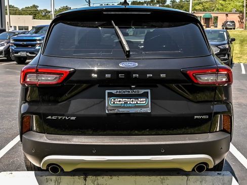Certified 2023 Ford Escape Active w/ Tech Pack #2 AWD/4WD image 9