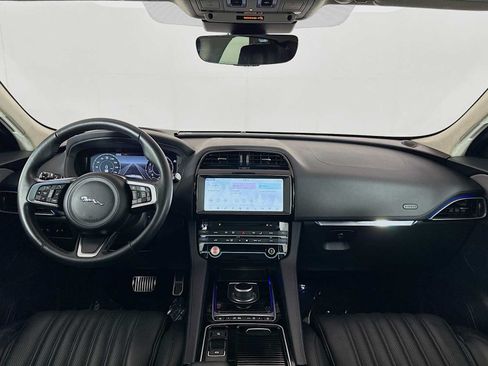Used 2019 Jaguar F-PACE Portfolio AWD/4WD image 22