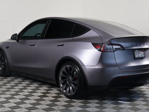 Used 2023 Tesla Model Y Performance image 6