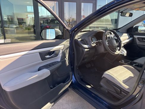 Used 2018 Honda CR-V LX image 9