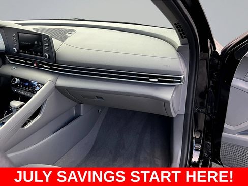 Used 2026 Hyundai Elantra SEL Sport Premium FWD image 29