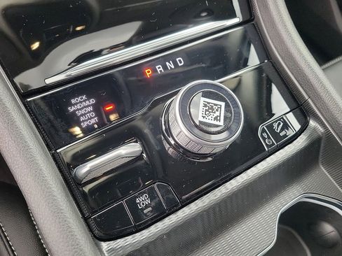 New 2024 Jeep Grand Cherokee Limited 4xe w/ Luxury Tech Group II AWD/4WD image 15