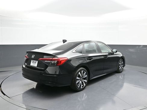 Certified 2023 Honda Civic EX image 6