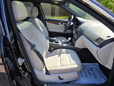 Used 2011 Mercedes-Benz C 300 Sedan image 13