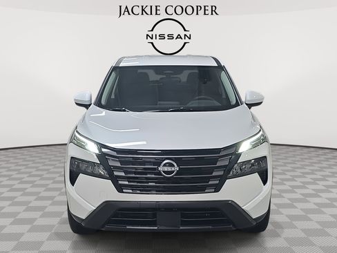 New 2026 Nissan Rogue SV w/ Cold Weather Package FWD image 2