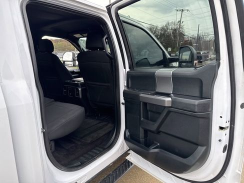 Used 2016 Ford F150 XLT w/ Equipment Group 302A Luxury image 45