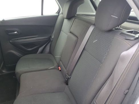 Used 2018 Chevrolet Trax LS image 7