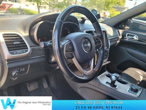 Used 2014 Jeep Grand Cherokee Overland AWD/4WD image 9
