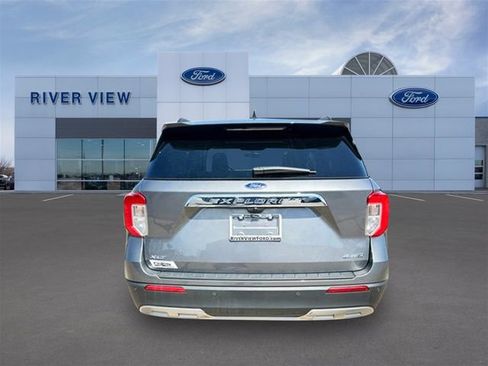 Used 2023 Ford Explorer XLT w/ Equipment Group 202A AWD/4WD image 5