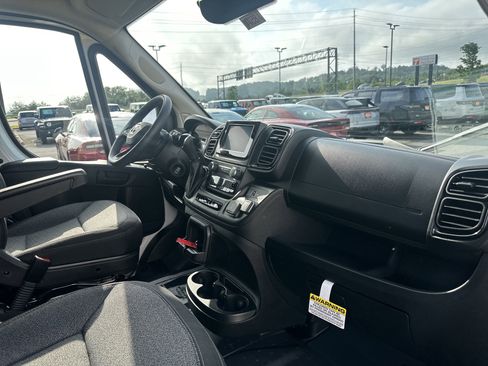 New 2025 RAM ProMaster 1500 w/ Convenience Group image 23