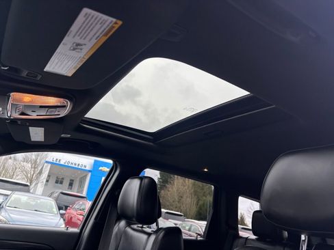 Used 2020 Jeep Grand Cherokee Altitude image 16