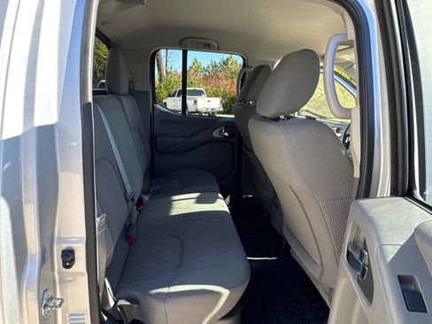 Used 2019 Nissan Frontier SV image 22