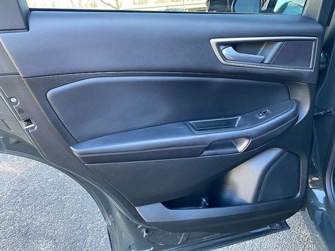 Used 2022 Ford Edge SEL w/ Convenience Package image 33