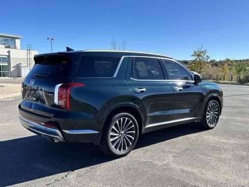 Used 2023 Hyundai Palisade Calligraphy image 5