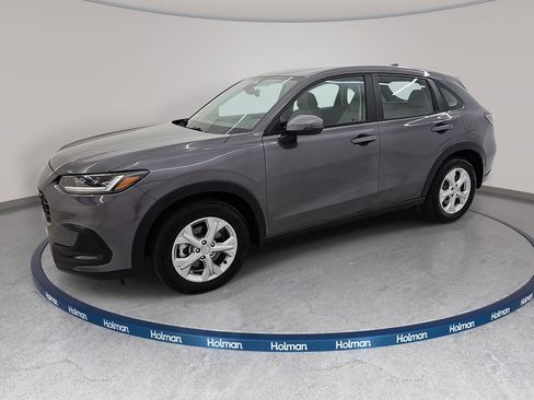 Used 2025 Honda HR-V LX image 11