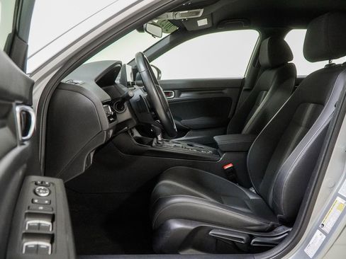 Used 2023 Honda Civic Sport image 19