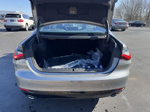 Used 2025 BMW 430i Coupe w/ Convenience Package image 5