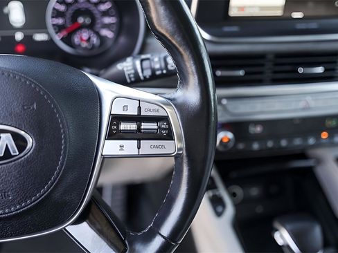 Used 2020 Kia Telluride SX w/ SX Prestige Package image 13