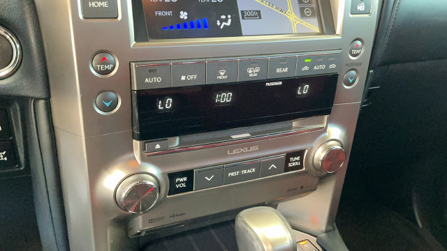 Used 2020 Lexus GX 460 Premium w/ Premium Package AWD/4WD image 17