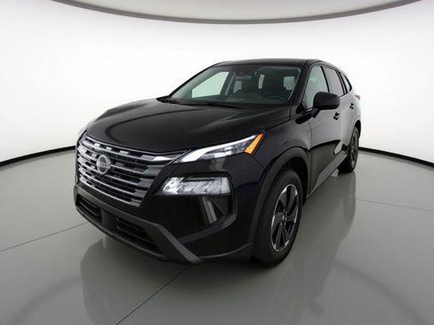 Used 2025 Nissan Rogue SV FWD image 2