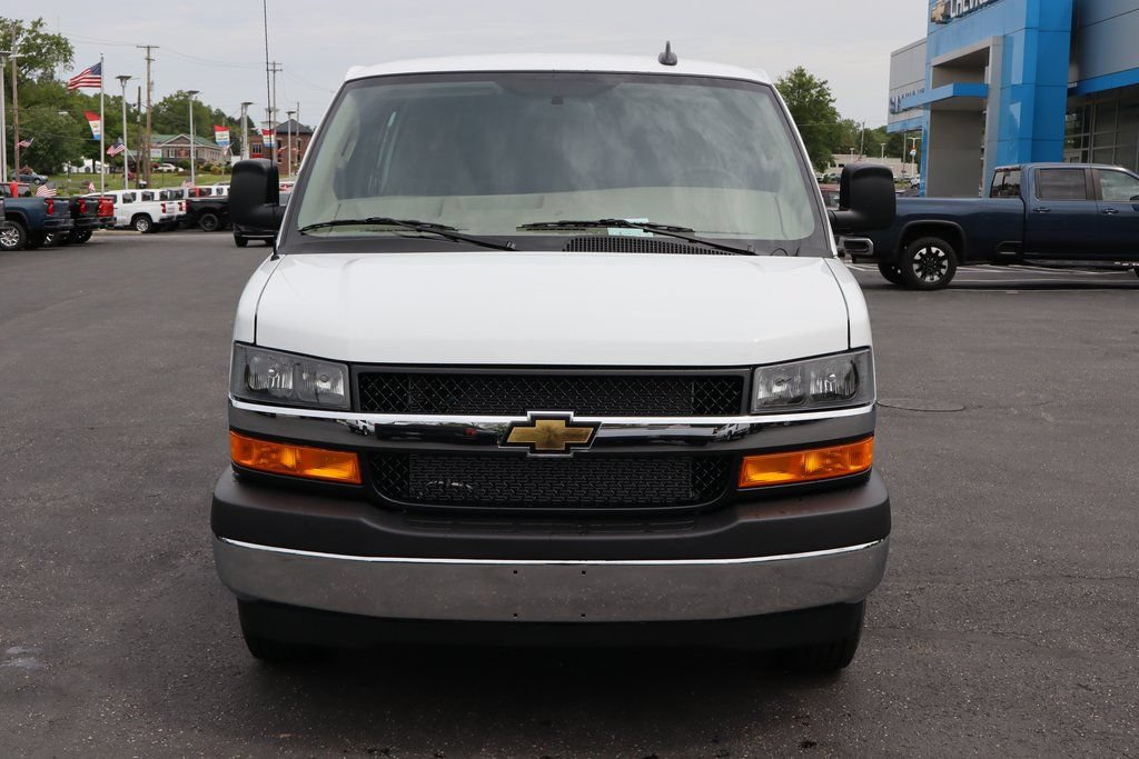 New 2025 Chevrolet Express 3500 w/ Chrome Appearance Package RWD image 20