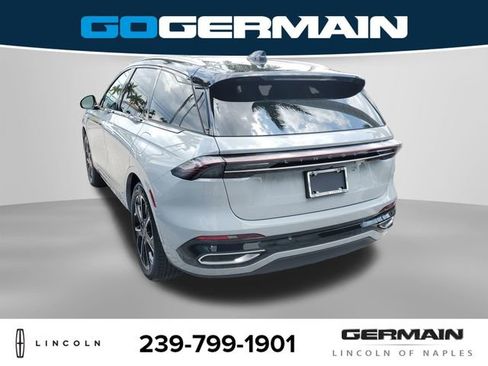 New 2026 Lincoln Nautilus Reserve AWD/4WD image 10