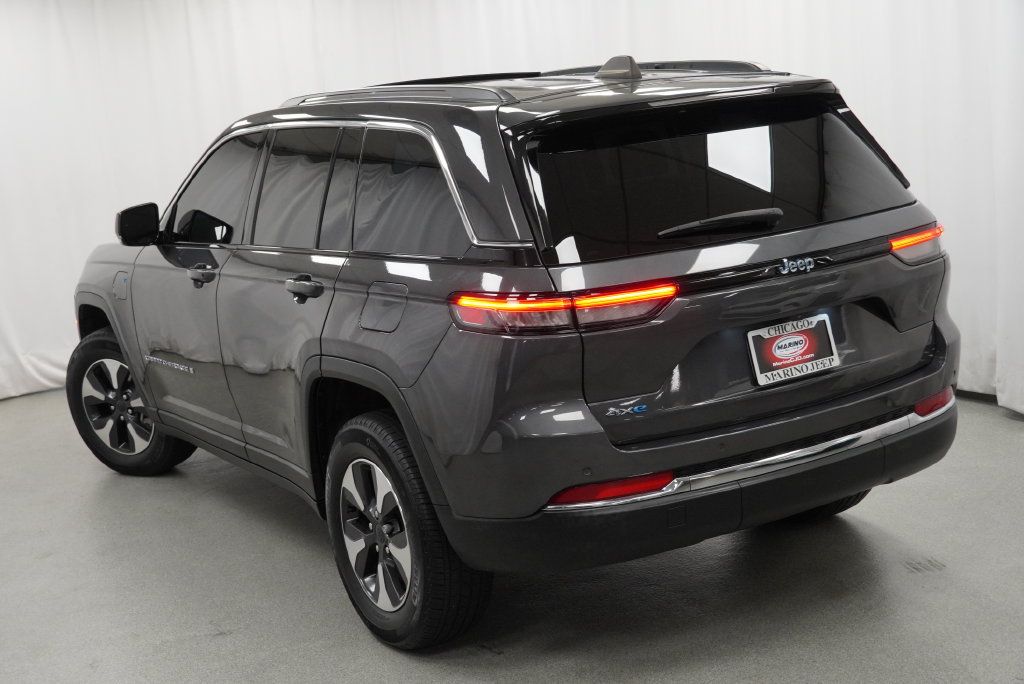 Used 2023 Jeep Grand Cherokee 4WD 4xe image 15