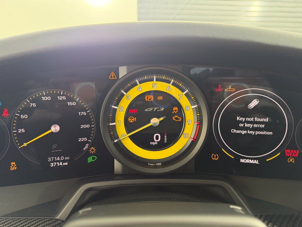 Used 2023 Porsche 911 GT3 RWD image 13