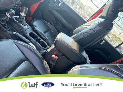 Used 2018 Jeep Wrangler Unlimited Sahara w/ Safety Group image 27