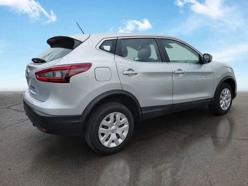 Used 2020 Nissan Rogue Sport S FWD image 4