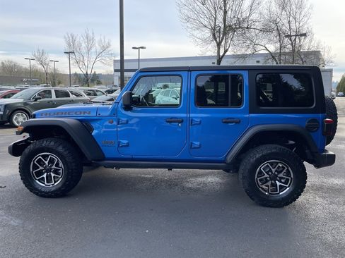 Used 2025 Jeep Wrangler Unlimited Rubicon image 8