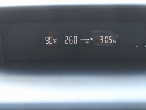 Used 2017 Subaru Impreza 2.0i Premium image 16