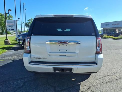 Used 2015 GMC Yukon XL Denali w/ Touring Package AWD/4WD image 6