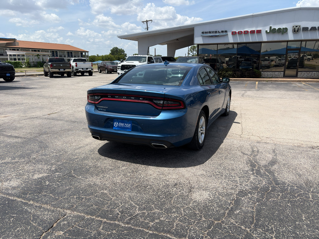 Used 2023 Dodge Charger SXT RWD image 5