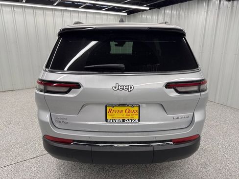 Used 2025 Jeep Grand Cherokee L Limited image 5