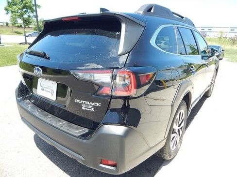 Used 2025 Subaru Outback Premium w/ Popular Package #1A AWD/4WD image 7