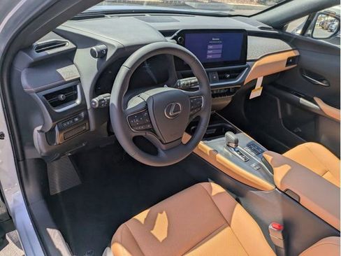 New 2026 Lexus UX 300h FWD image 12