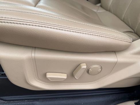 Used 2021 Ford F250 Lariat w/ Chrome Package image 15