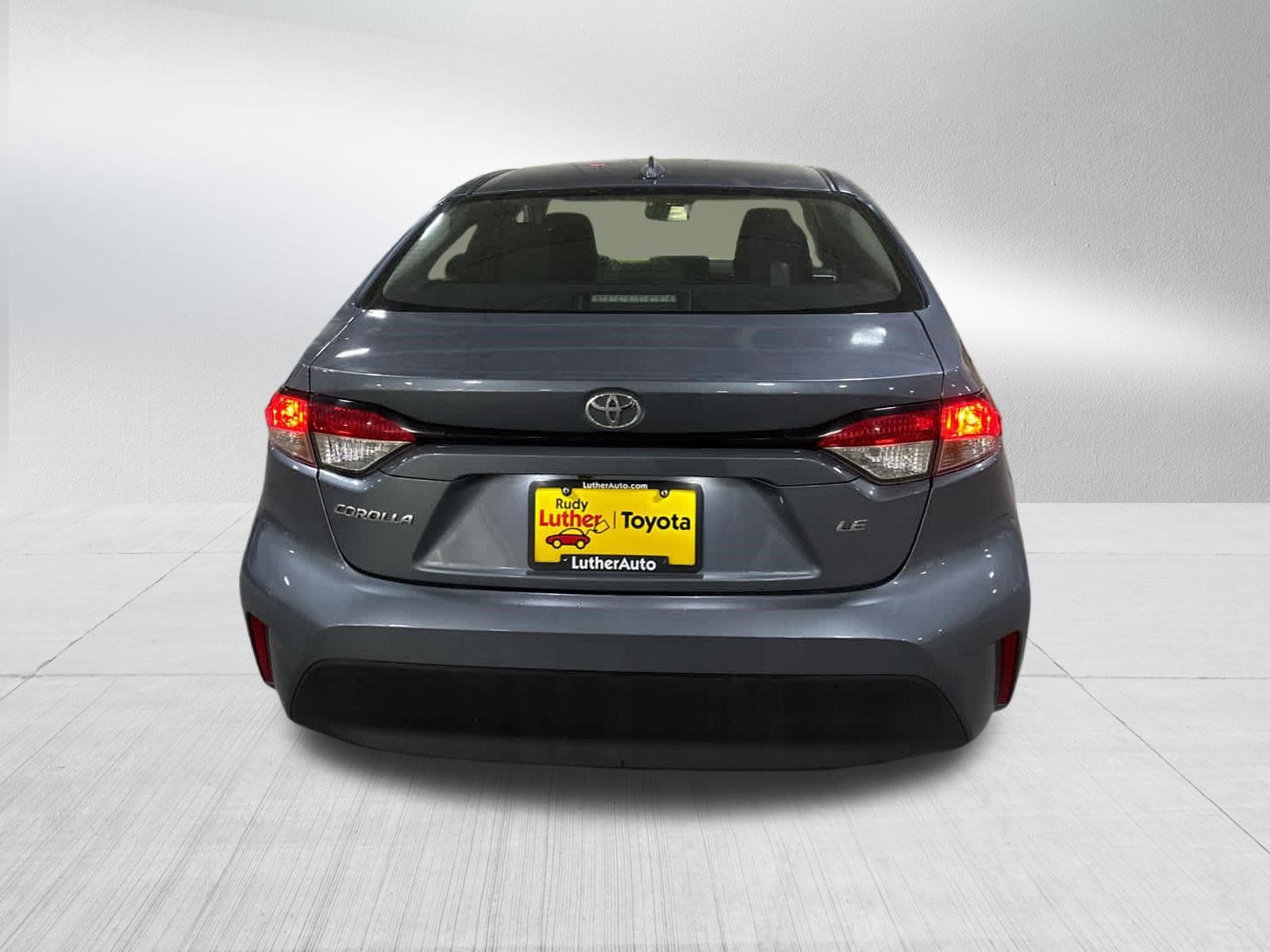 Used 2025 Toyota Corolla LE FWD image 5