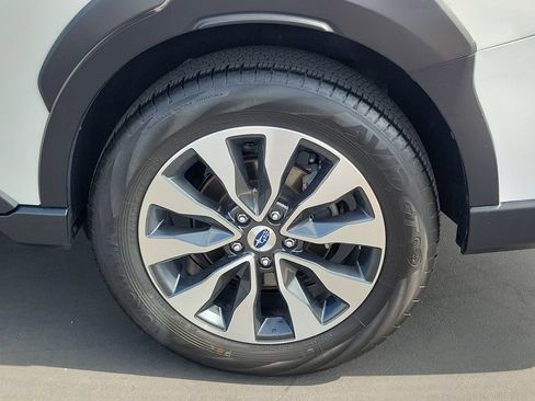 Used 2024 Subaru Outback Limited AWD/4WD image 32