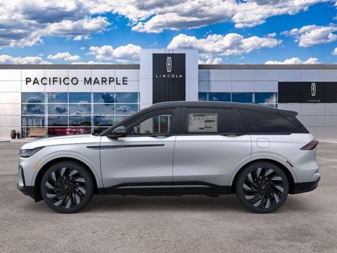 New 2026 Lincoln Nautilus Reserve w/ Jet Appearance Package AWD/4WD image 3