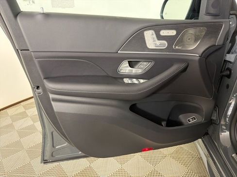 New 2026 Mercedes-Benz GLS 450 4MATIC image 12