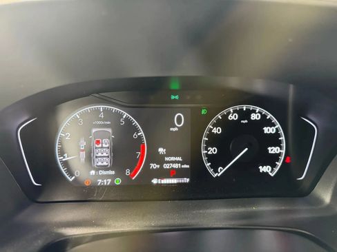 Used 2023 Honda Pilot Touring image 14