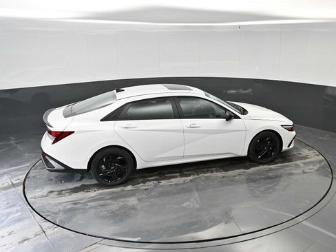 New 2026 Hyundai Elantra SEL Sport FWD image 31