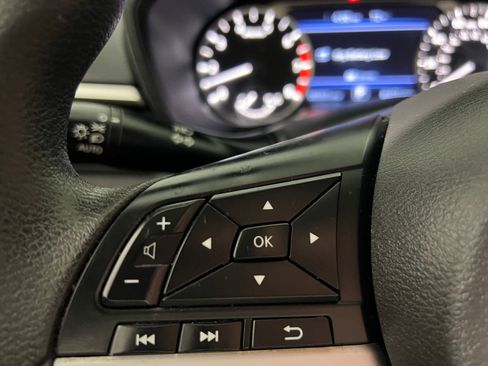 Used 2022 Nissan Altima 2.5 SV image 16