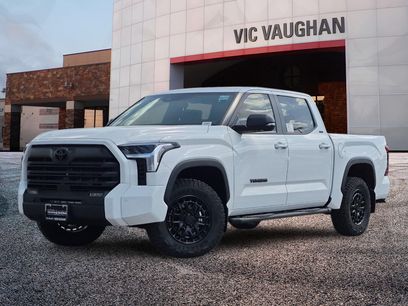 New 2026 Toyota Tundra SR5 w/ SR5 Premium Package