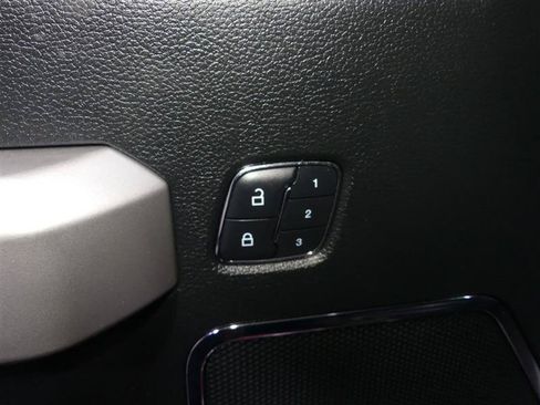 Used 2016 Ford F150 Lariat AWD/4WD image 18