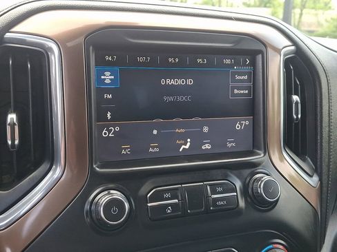 Used 2019 Chevrolet Silverado 1500 High Country w/ Z71 Off-Road Package AWD/4WD image 19